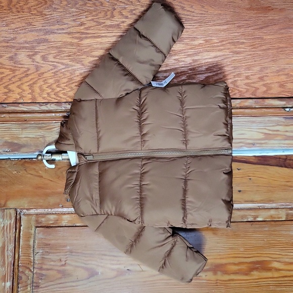 Boy's puffer coat. - Picture 3 of 5
